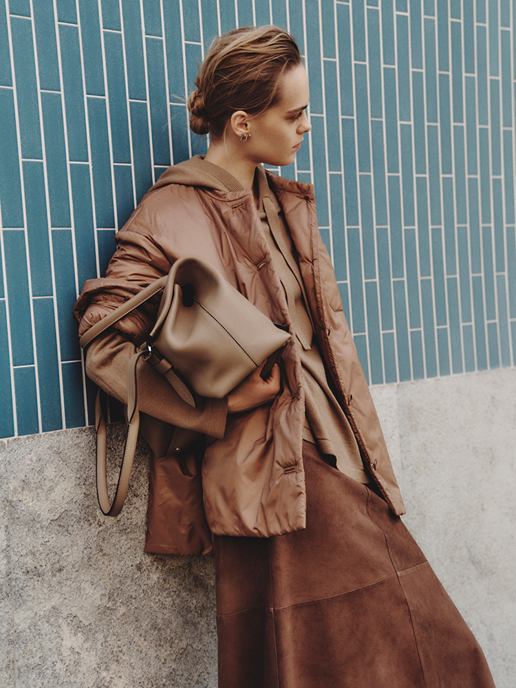 【美品】Max Mara マックスマーラ THECUBE CAMELUXE Max Mara The Cube - Cameluxe - DiL Fashion Group